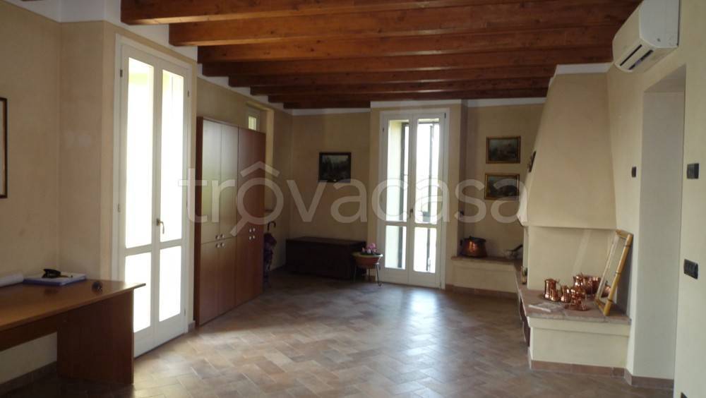 casa indipendente in vendita a Piacenza in zona Besurica