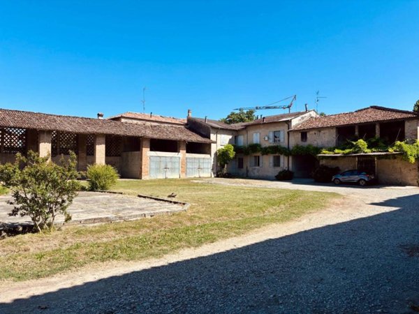 casa indipendente in vendita a Piacenza in zona I Vaccari