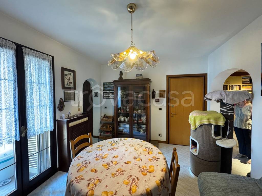 appartamento in vendita a Piacenza in zona Farnesiana