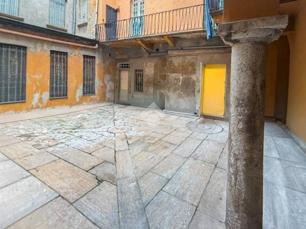 negozio in vendita a Piacenza in zona Centro Storico