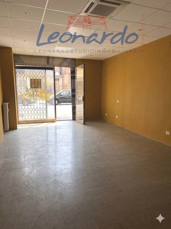 appartamento in vendita a Piacenza in zona Centro Storico