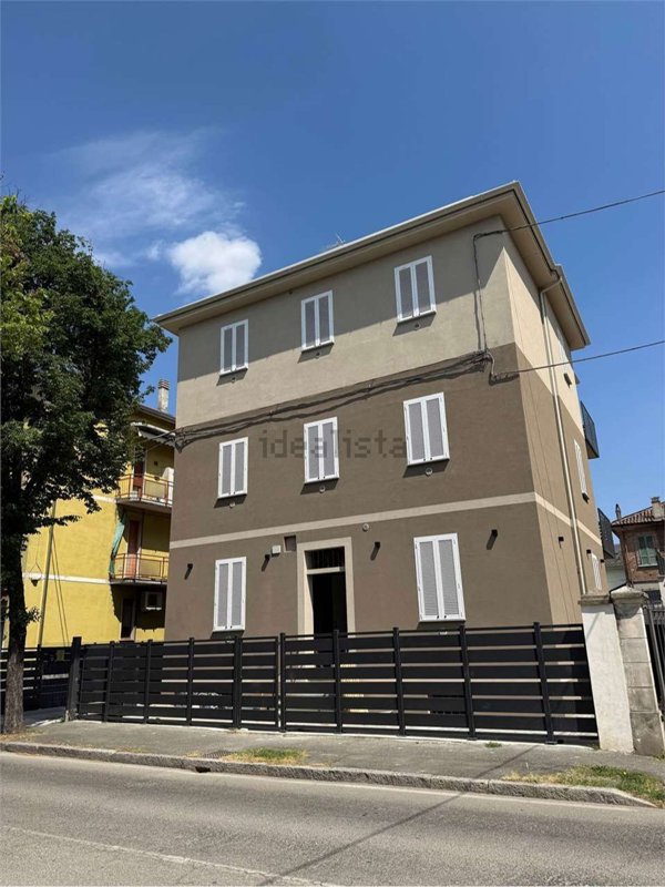 appartamento in vendita a Piacenza in zona Infrangibile
