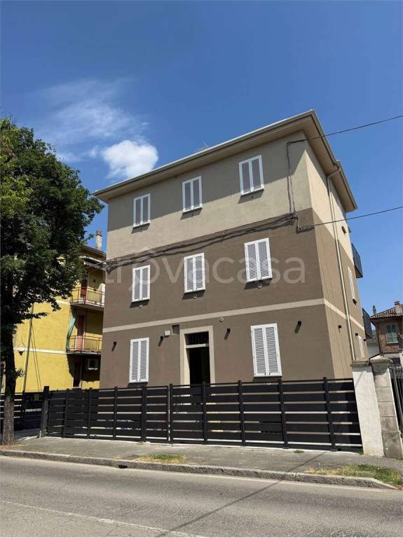 appartamento in vendita a Piacenza in zona Infrangibile
