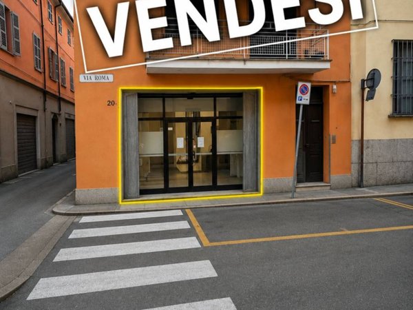 negozio in vendita a Piacenza in zona Centro Storico