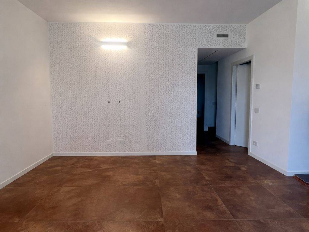 casa indipendente in vendita a Piacenza in zona Vallera