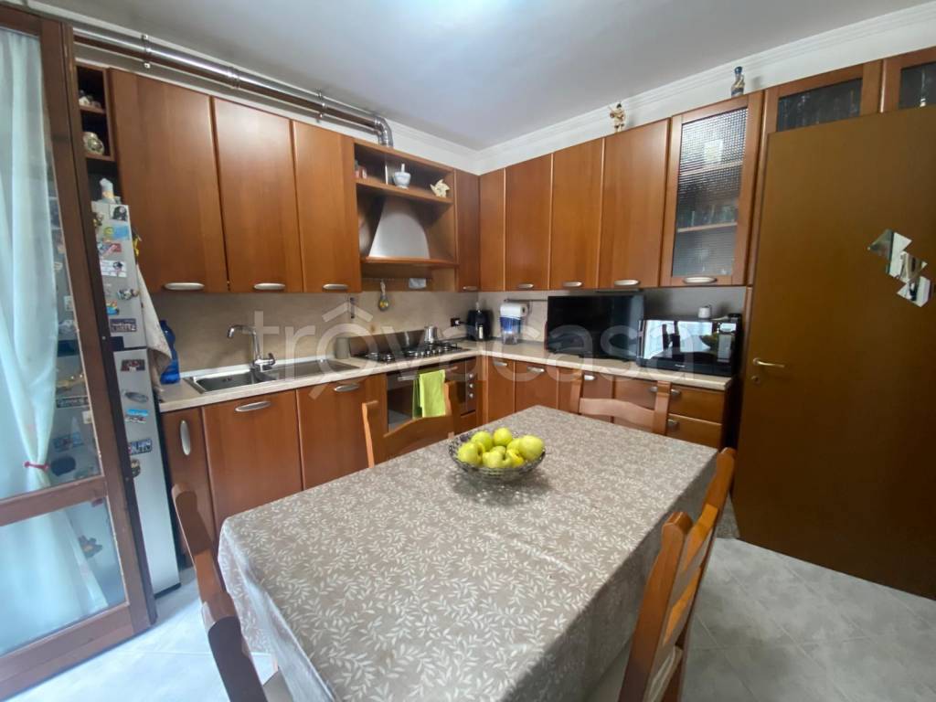 casa indipendente in vendita a Piacenza