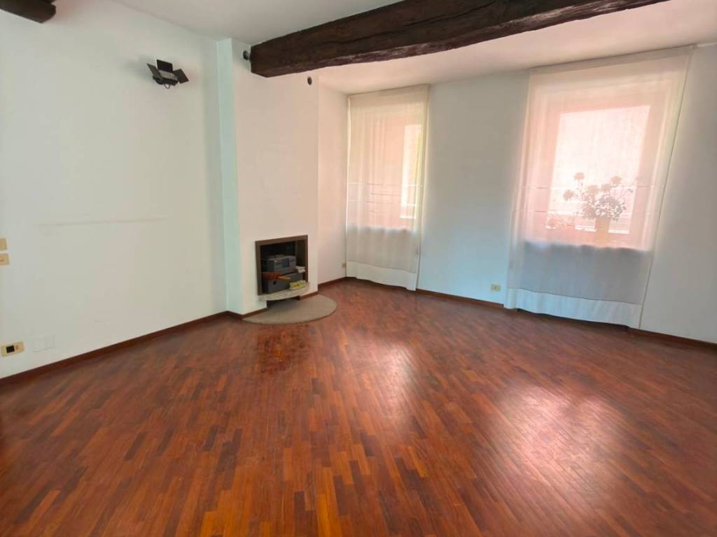 casa indipendente in vendita a Piacenza in zona Centro Storico