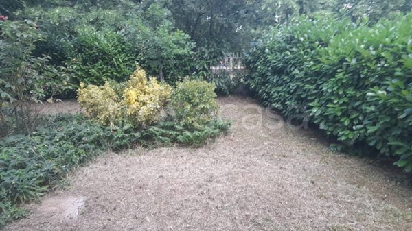 casa indipendente in vendita a Piacenza in zona Pittolo