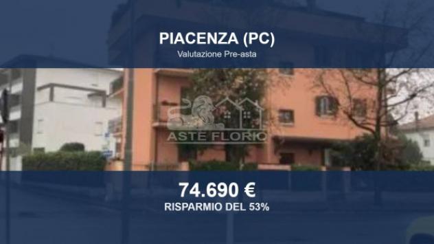 appartamento in vendita a Piacenza in zona Infrangibile
