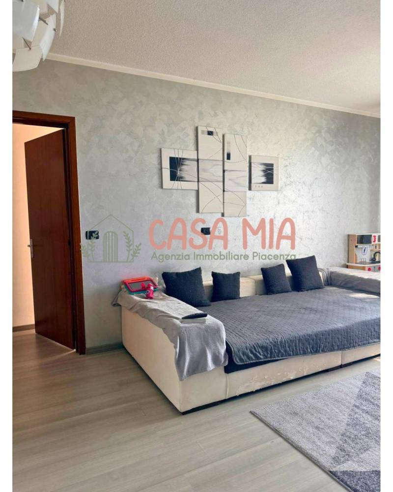 appartamento in vendita a Piacenza in zona Farnesiana