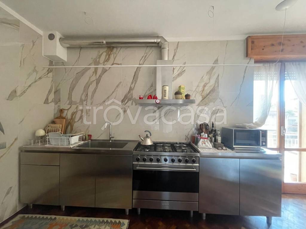 appartamento in vendita a Piacenza in zona Vallera