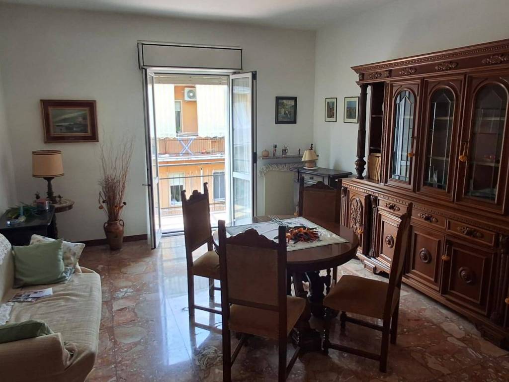 appartamento in vendita a Piacenza in zona Stadio