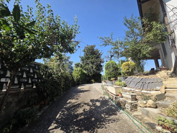 casa indipendente in vendita a Piacenza in zona Besurica