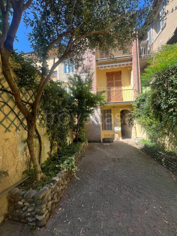 appartamento in vendita a Piacenza in zona Centro Storico