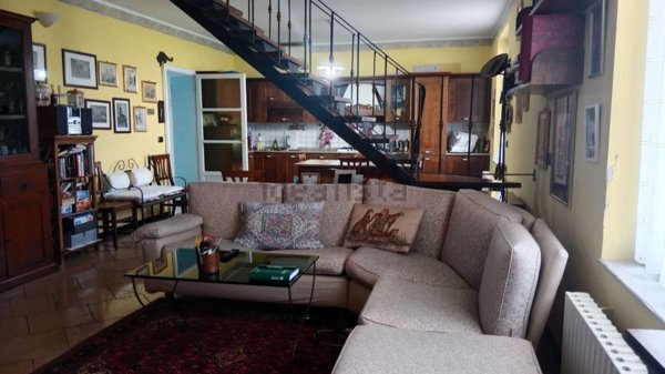 casa indipendente in vendita a Piacenza in zona Roncaglia / Fossadello