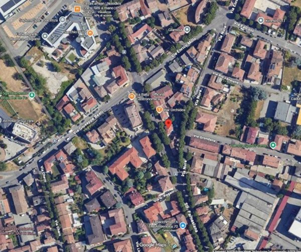 casa indipendente in vendita a Piacenza in zona Farnesiana