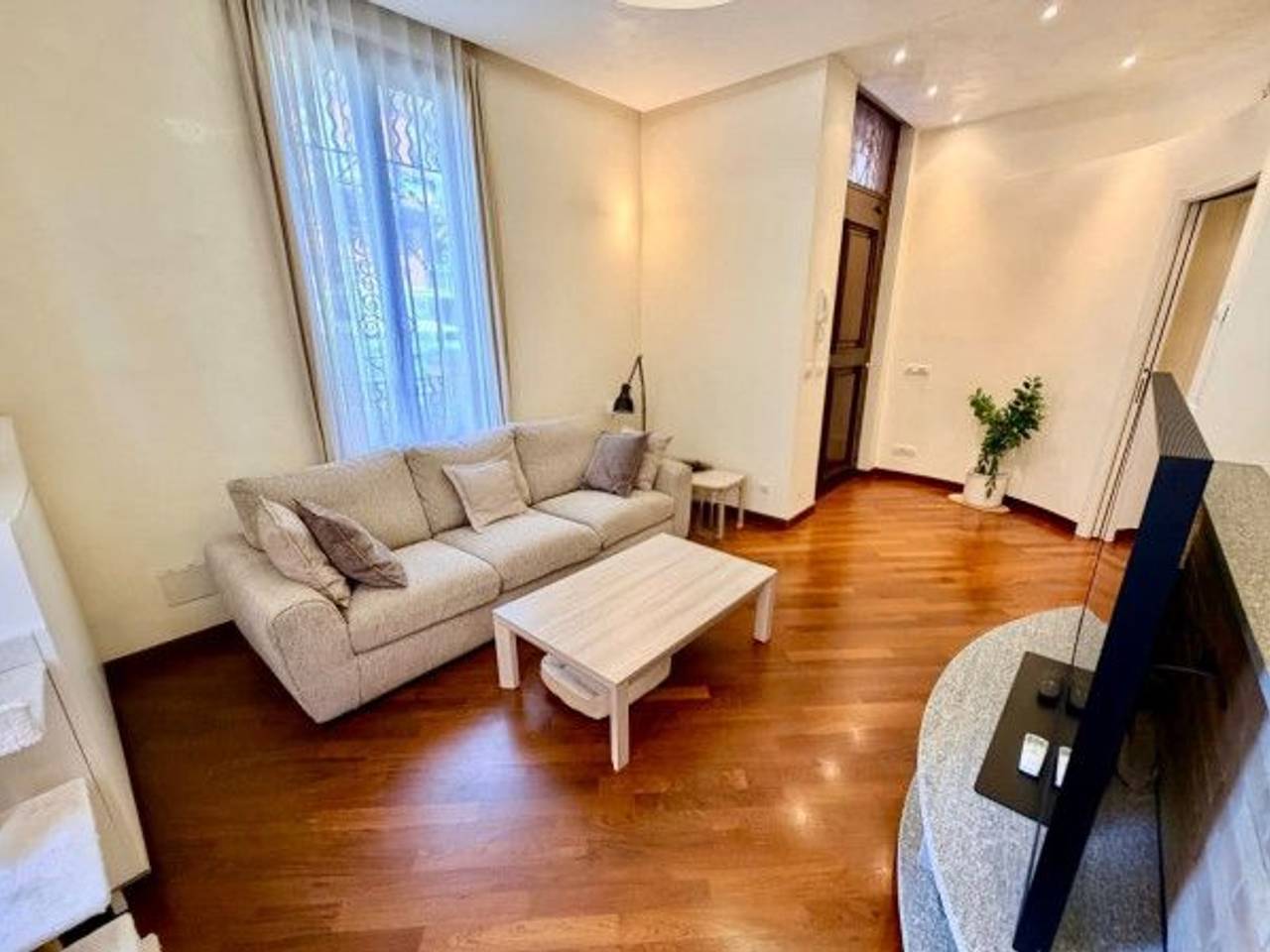 appartamento in vendita a Piacenza in zona Infrangibile