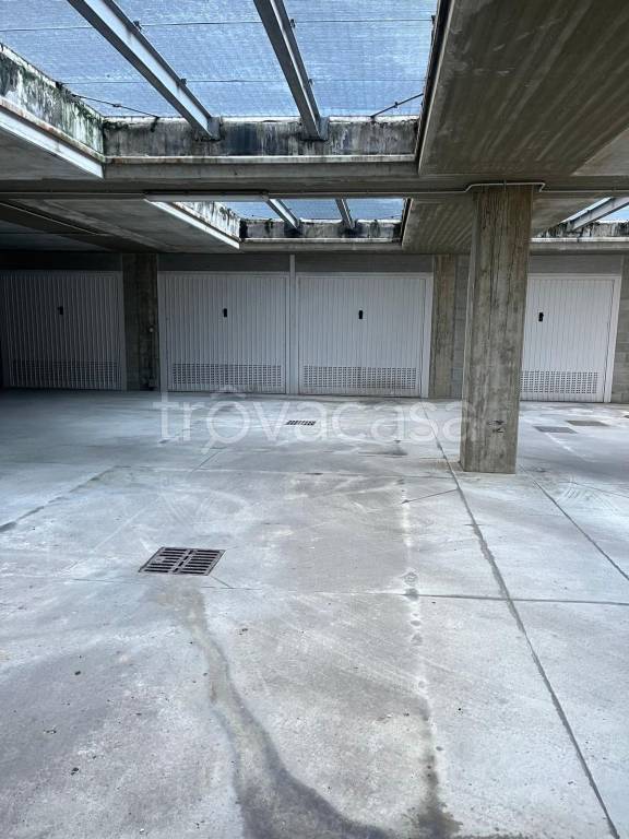 box auto in vendita a Piacenza in zona Besurica