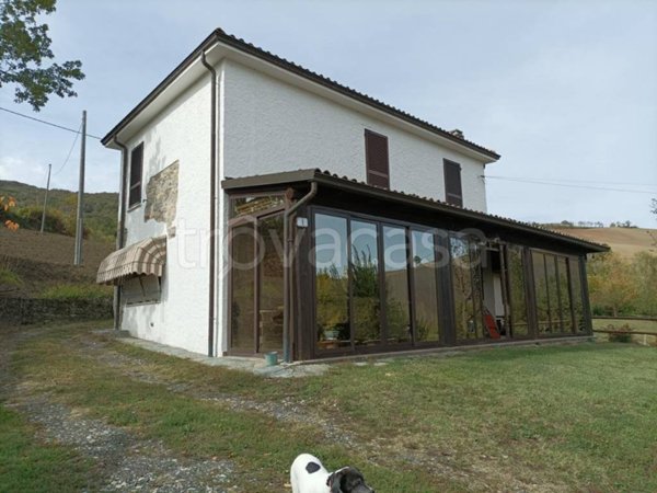casa indipendente in vendita a Pianello Val Tidone