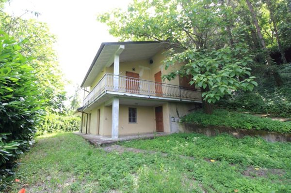 casa indipendente in vendita a Pianello Val Tidone
