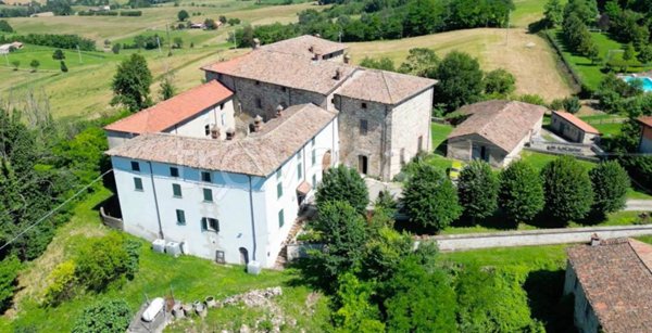 villa in vendita a Pianello Val Tidone