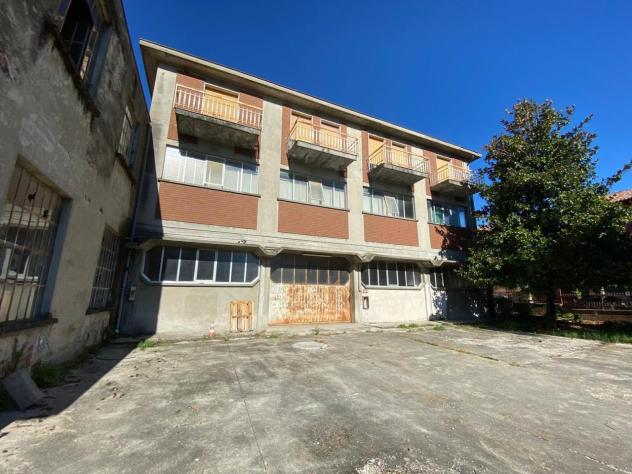 intera palazzina in vendita a Pianello Val Tidone