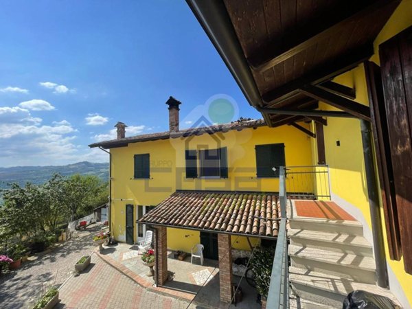 casa indipendente in vendita a Pianello Val Tidone in zona Gabbiano