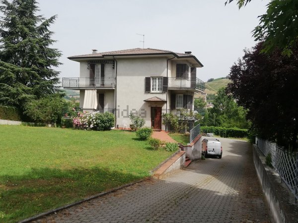 casa indipendente in vendita a Pianello Val Tidone