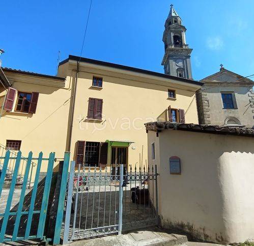 casa indipendente in vendita a Pianello Val Tidone