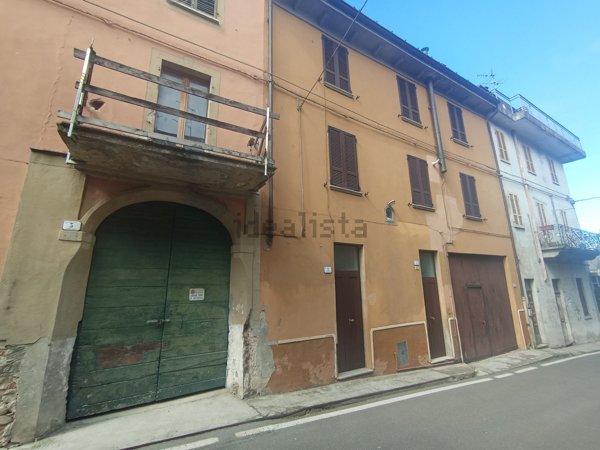 casa indipendente in vendita a Pianello Val Tidone