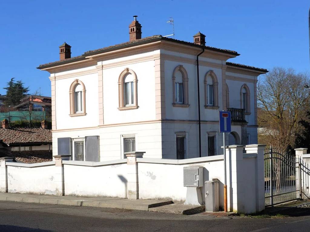 casa indipendente in vendita a Pianello Val Tidone