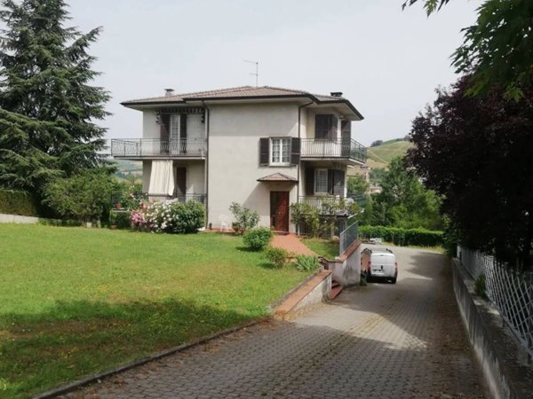 casa indipendente in vendita a Pianello Val Tidone