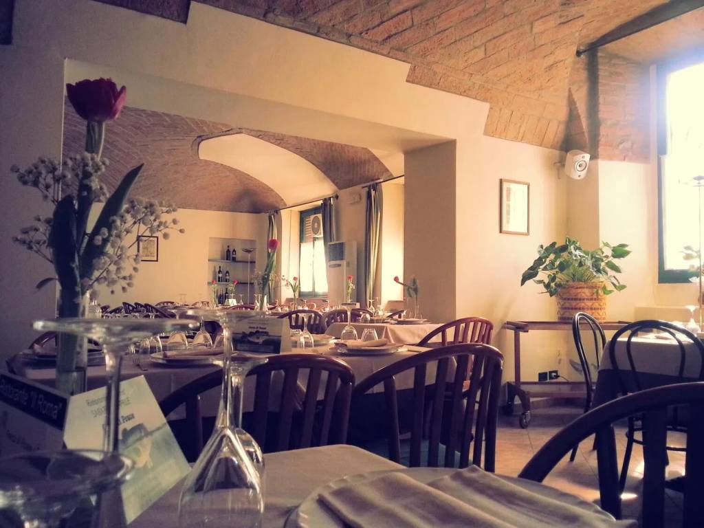 negozio in vendita a Pianello Val Tidone