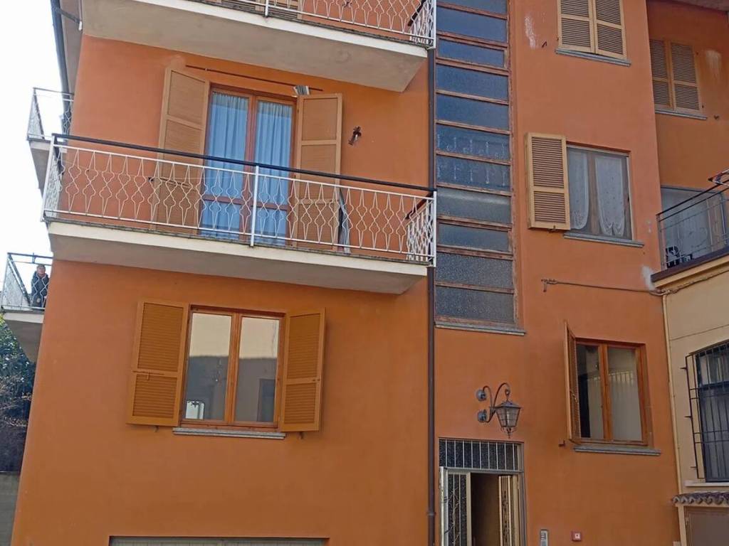 casa indipendente in vendita a Pianello Val Tidone