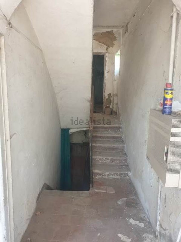 esavano in vendita a Pianello Val Tidone