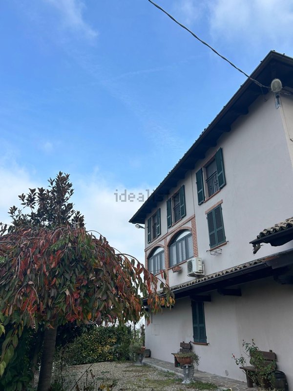 casa indipendente in vendita a Pianello Val Tidone