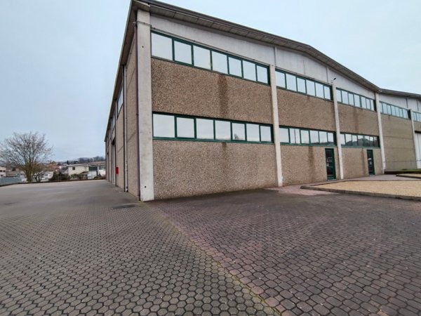 ufficio in vendita a Pianello Val Tidone