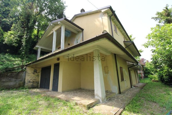 casa indipendente in vendita a Pianello Val Tidone