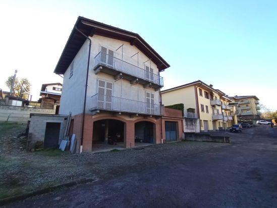 casa indipendente in vendita a Pianello Val Tidone