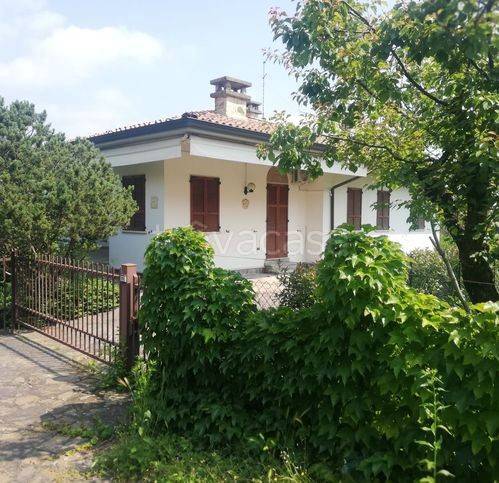casa indipendente in vendita a Pianello Val Tidone