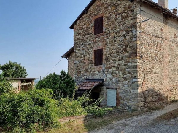 casa indipendente in vendita a Pianello Val Tidone