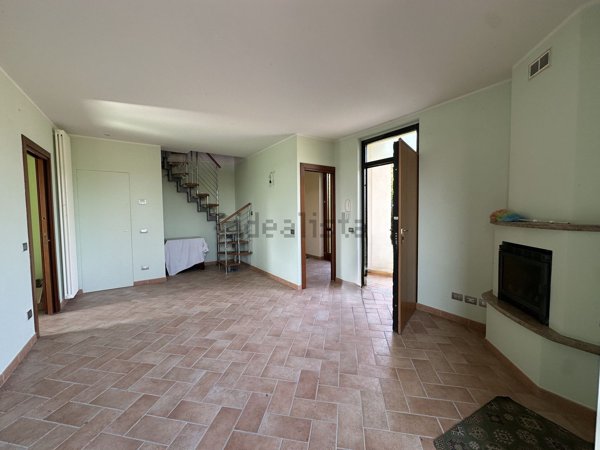 casa indipendente in vendita a Pianello Val Tidone