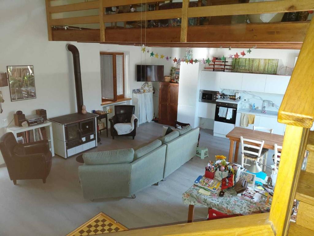 casa indipendente in vendita a Pianello Val Tidone