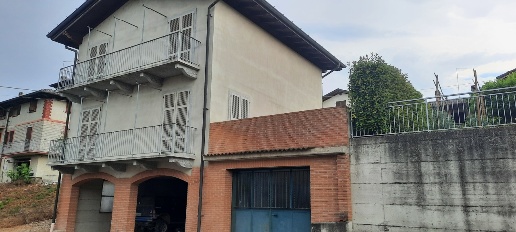 casa indipendente in vendita a Pianello Val Tidone