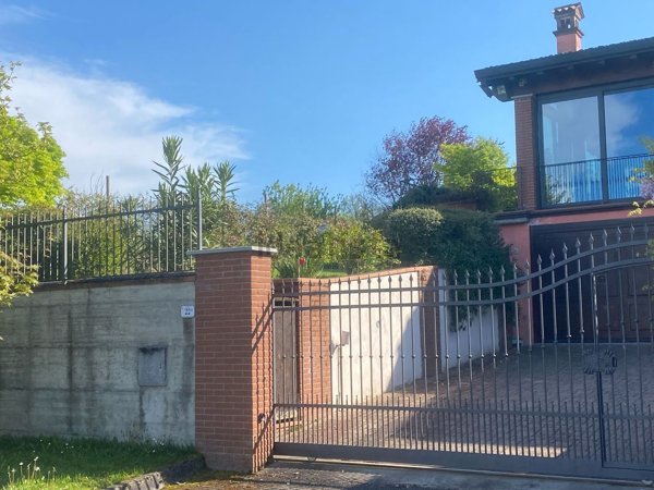 casa indipendente in vendita a Pianello Val Tidone