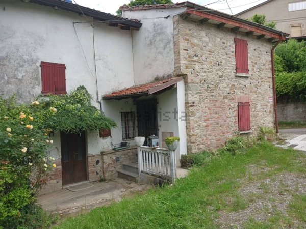 quadrivano in vendita a Piozzano
