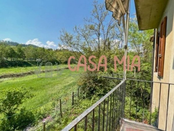 casa semindipendente in vendita a Piozzano