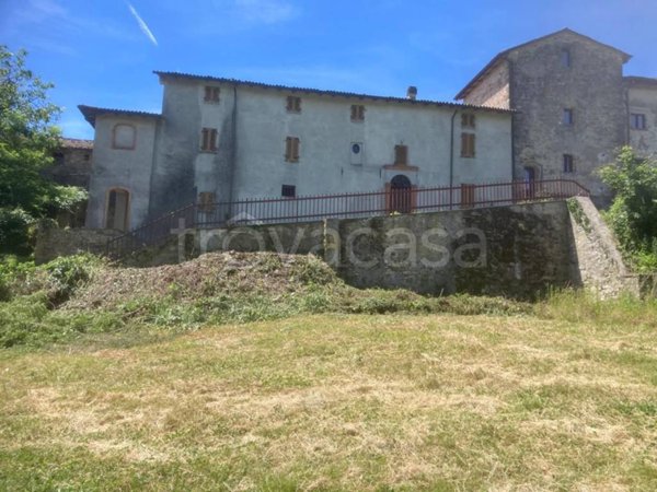 casa indipendente in vendita a Piozzano