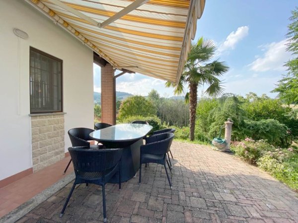 villa in vendita a Piozzano