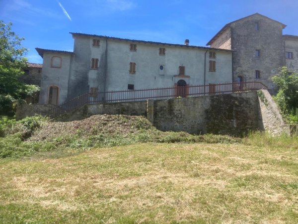 casale in vendita a Piozzano